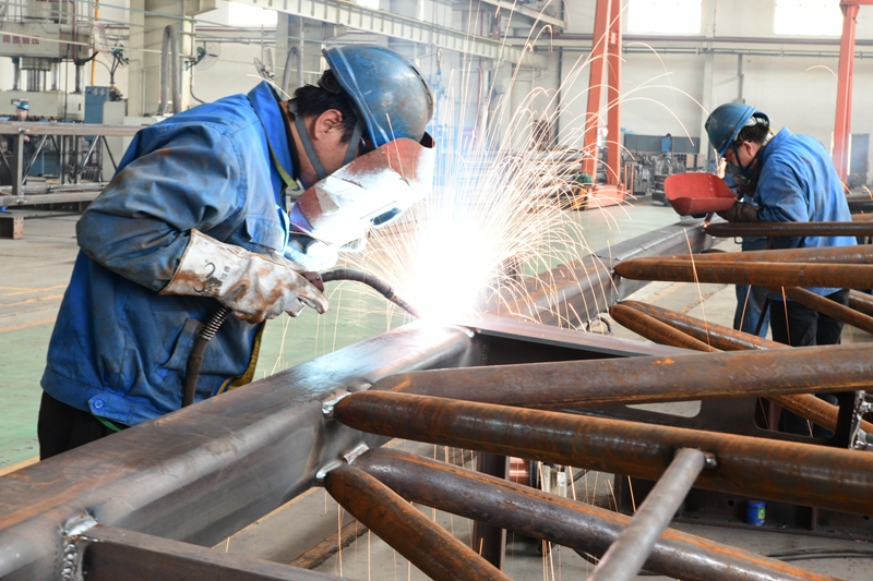 2021年5月七，陜建機股份舉辦為期6個(gè)月的“學(xué)黨史建功‘十四五’ 開(kāi)新局奮進(jìn)新征程”為主題的勞動(dòng)競賽1_副本.jpg